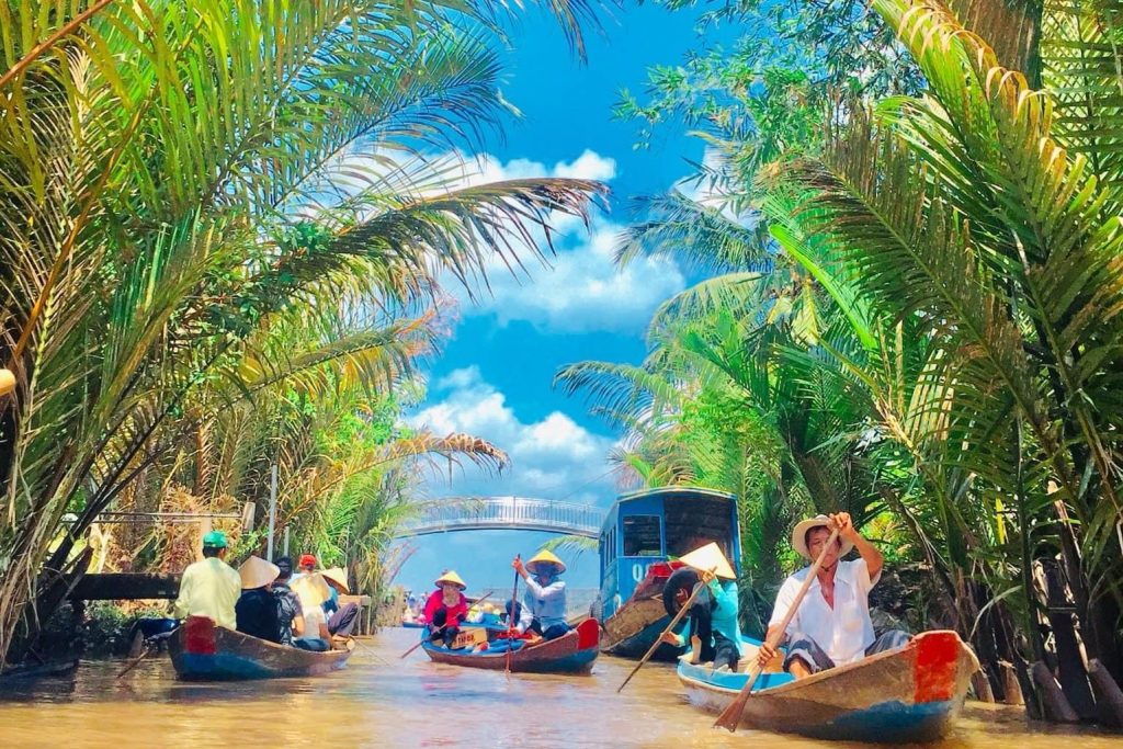 A GLIMPSE OF MEKONG DELTA